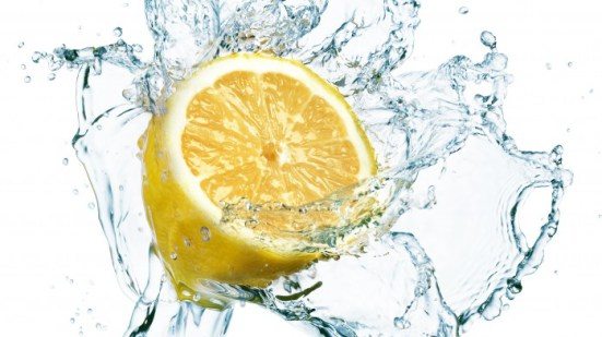 lemon water keeps travelers healthy