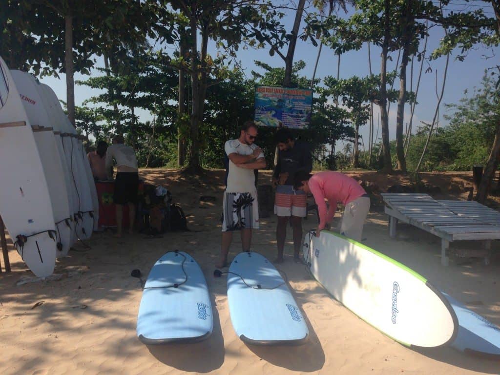 learn to surf sri lanka