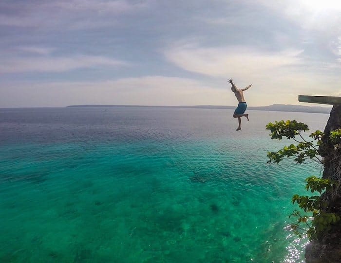 What does world nomads travel insurance cover? Cliff jumping
