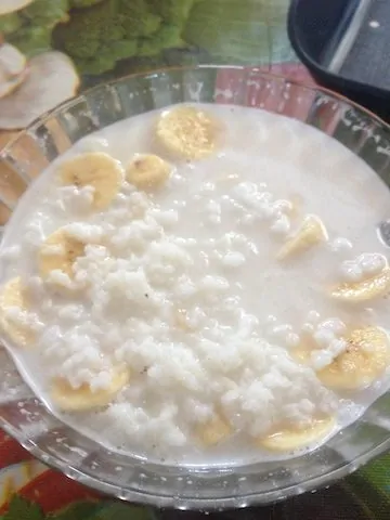 Milk rice with banana