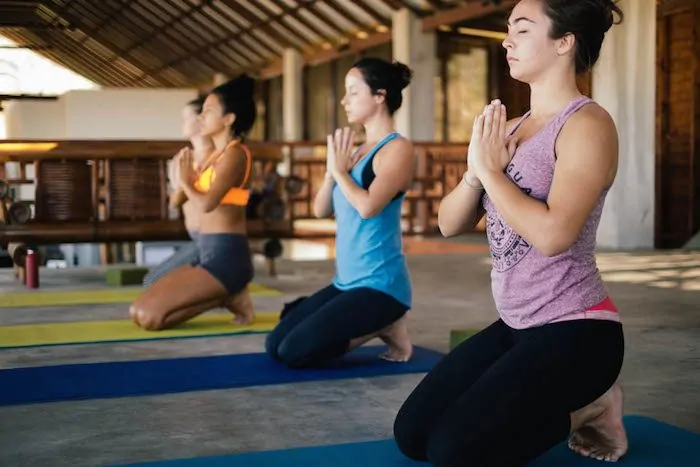 hulakai hotel yoga playa maderas