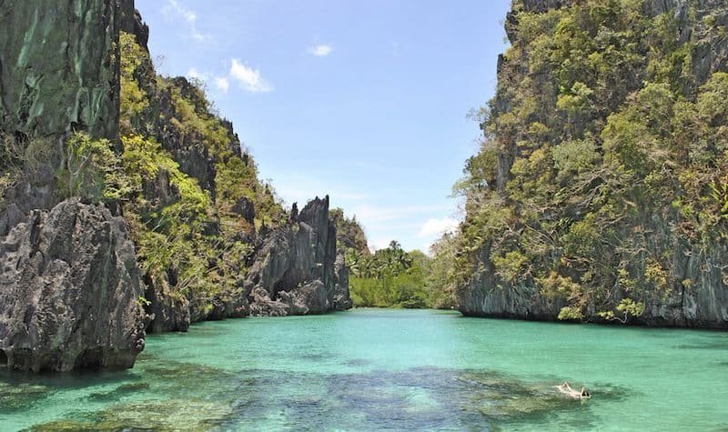 snorkeling-elnido-this-world-rocks