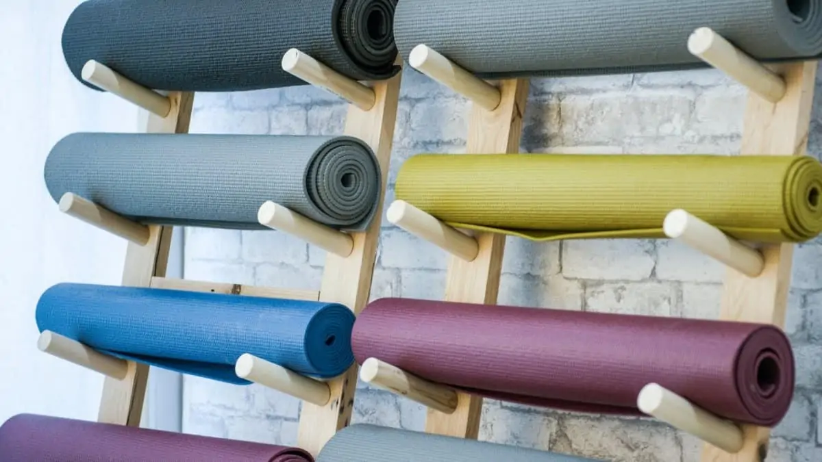 How to Choose the Best Yoga Mat Storage Rack for Your Yoga Room or