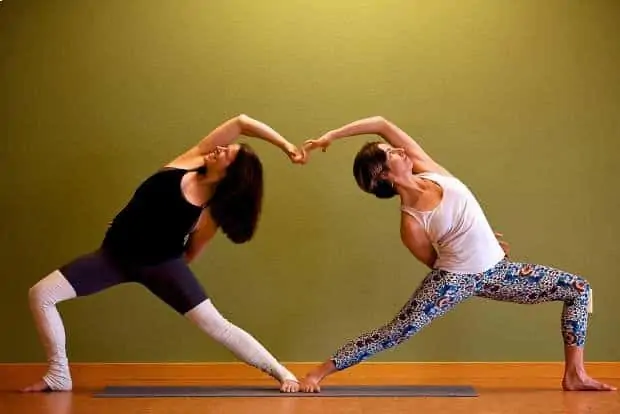 Yoga Poses for 2: Steps, Benefits, and How to Find a Partner-cheohanoi.vn