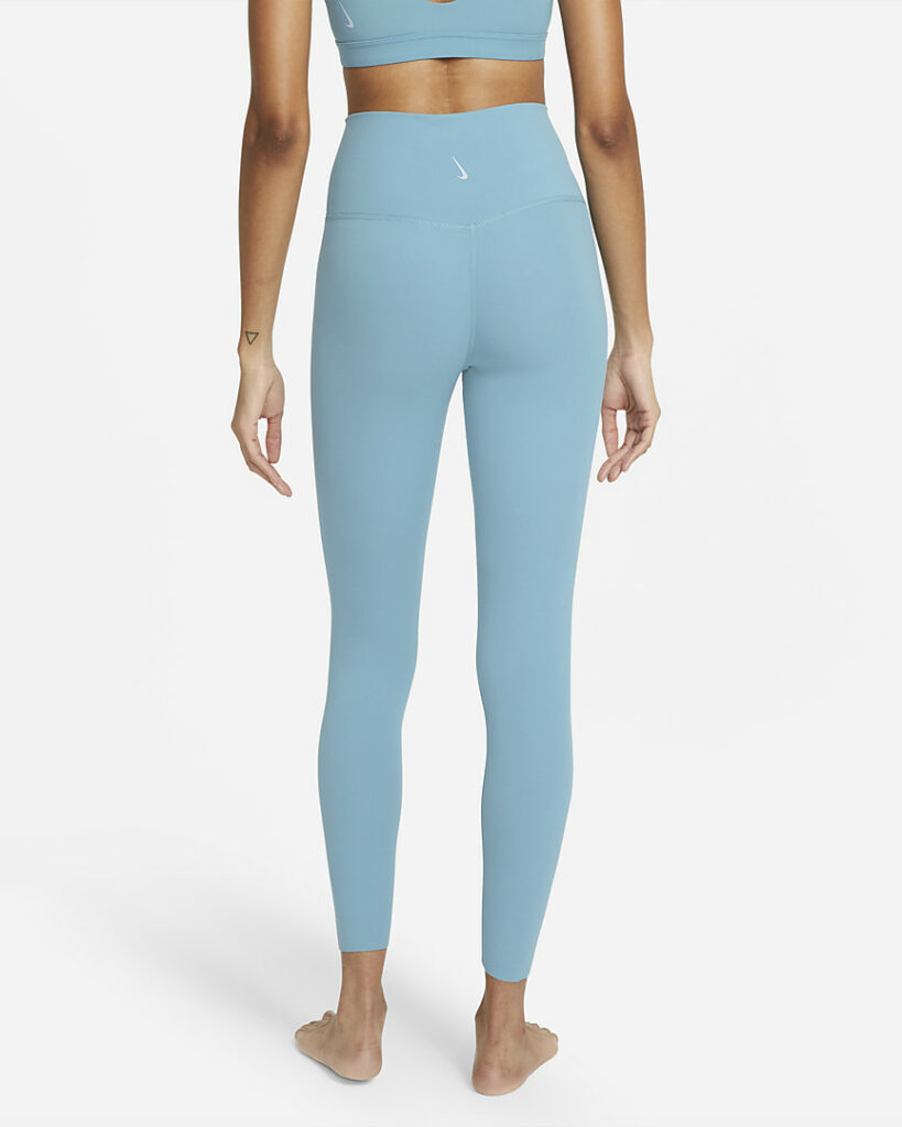 Tights vs. Leggings: Key Differences and Which are Best for Yoga? - The ...