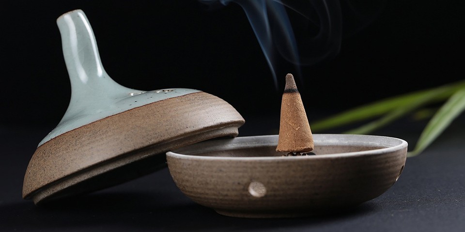 https hypebeast.com image 2021 04 incense guide buying burning cremate haeckels mellow nyc yeenjoy studio tw