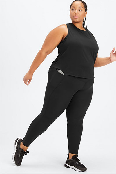 Top 11 Plus Leggings Yoga Pants for Flattering Your Curves - The Nomads