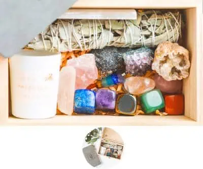 Mindful Collective 17 Piece Healing Crystals Set