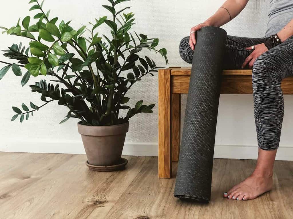 how thick yoga mat should be