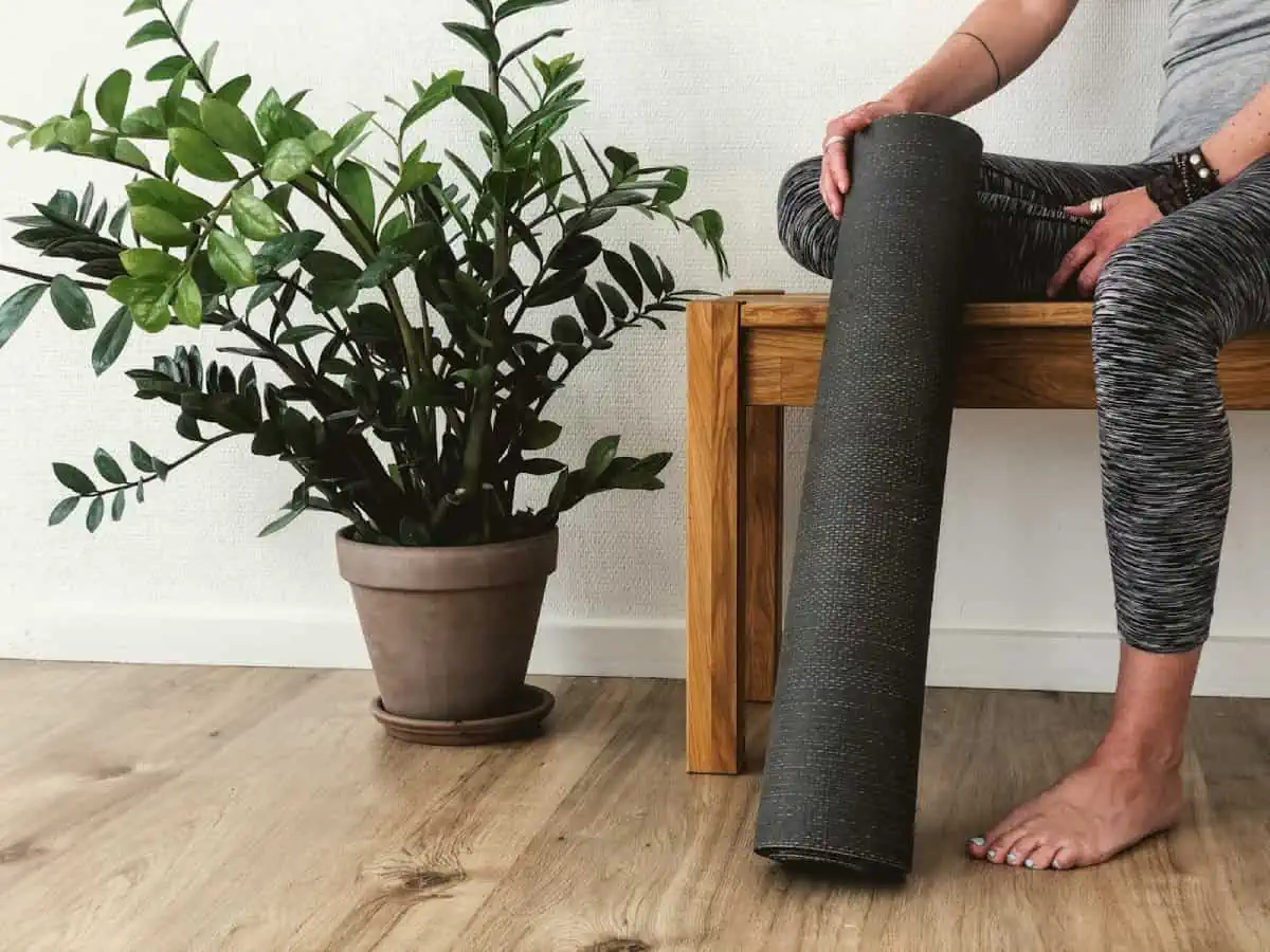 How Thick Should A Yoga Mat Be? Plus, Our Top Mat Picks - The Yoga Nomads