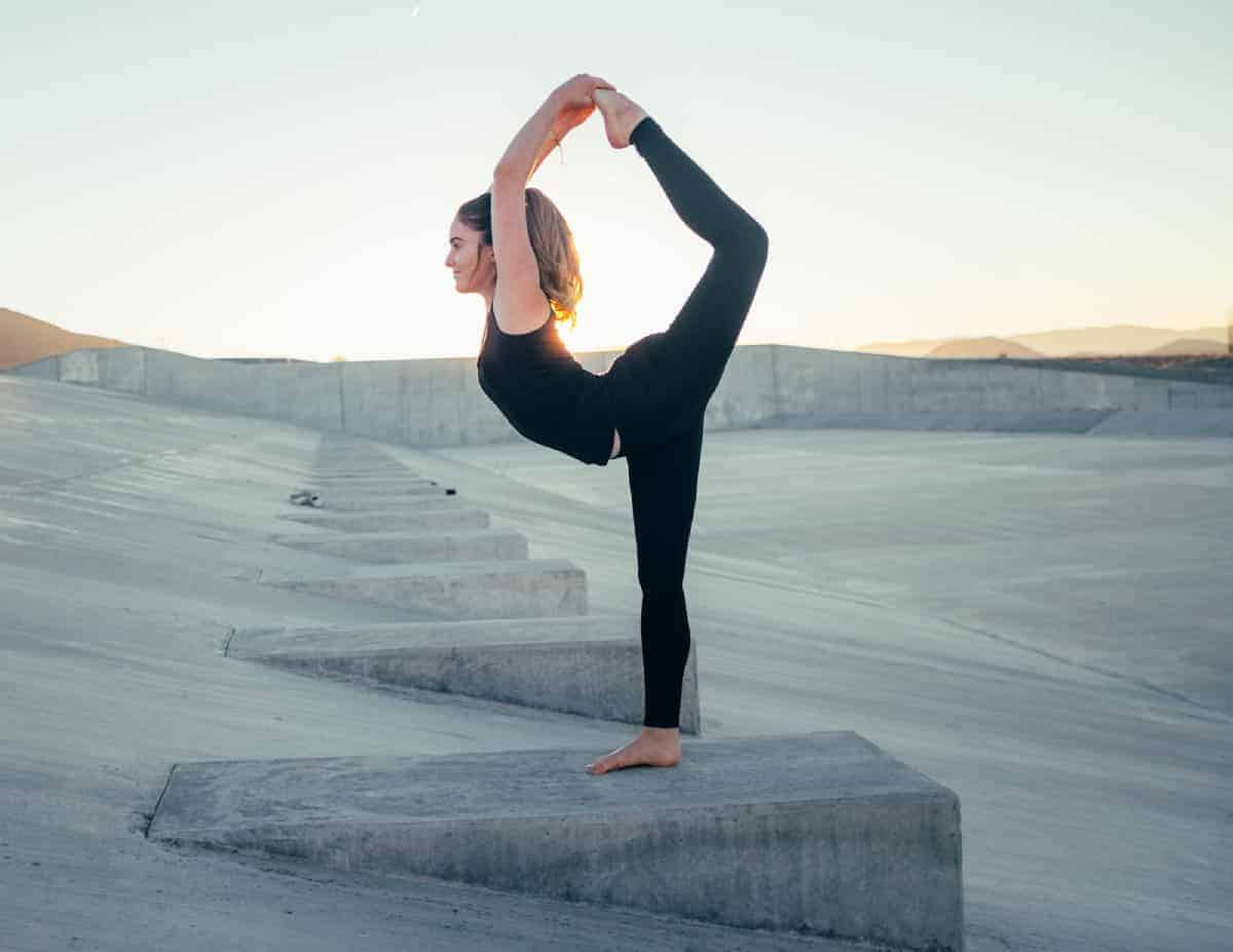 Uttanpadasana (Leg Raised Pose) | Yoga Pose
