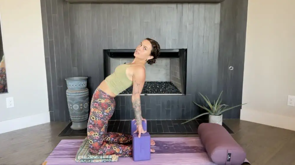 Little Known Yoga Poses for Girls Who Are Dying for More Energy ...