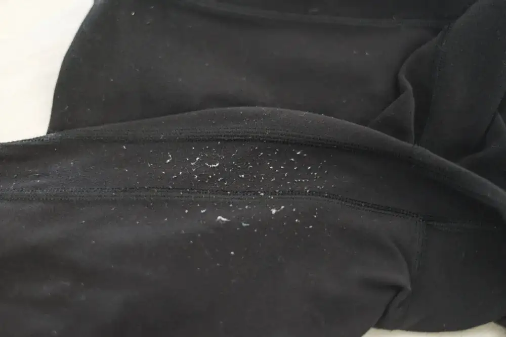 How to Get Rid of lululemon Pilling + Can You Return Pilled Leggings? 1 lululemon pilling