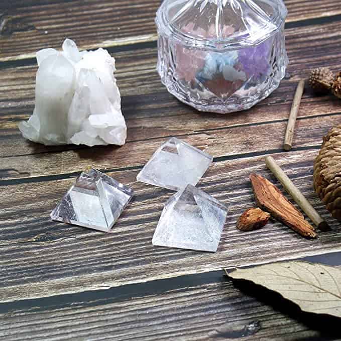 Clear quartz is the 'all-rounder' of the crystal world, helping you manifest whatever you desire, including wealth